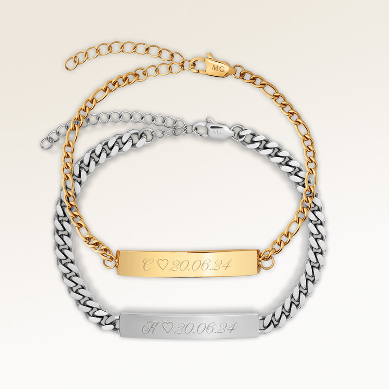 Kæreste-armbånd, par af to bar armbånd i guld og sølv med personlig indgravering, fra Mon Chou