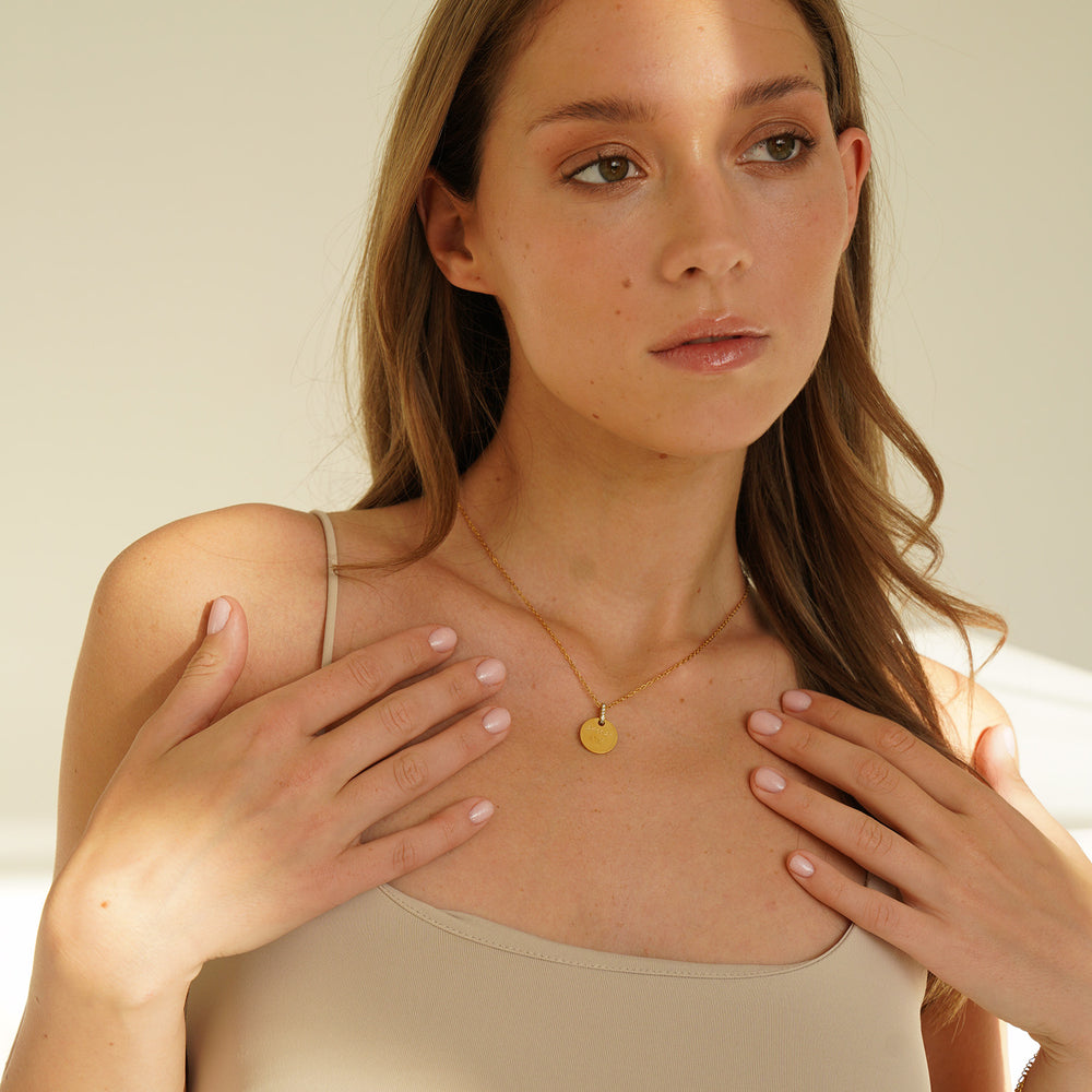 Sirkel Halskjede med Zirconia - Gravering (Gull)
